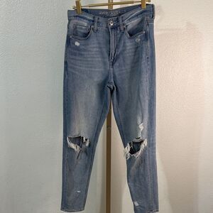 American Eagle Outfitters Women's mom jeans-Light Blue- Ripped - Size 2